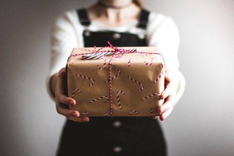 FOX 13’s The Place: What gift wrapping says about your gift